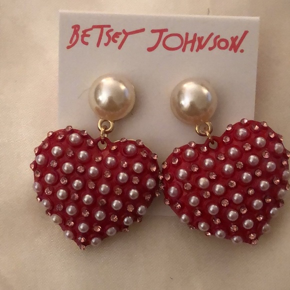 Betsey Johnson Gold Tone XOXO Faux Pearl Red Heart Drop Earrings Crystal NWT - Picture 3 of 9